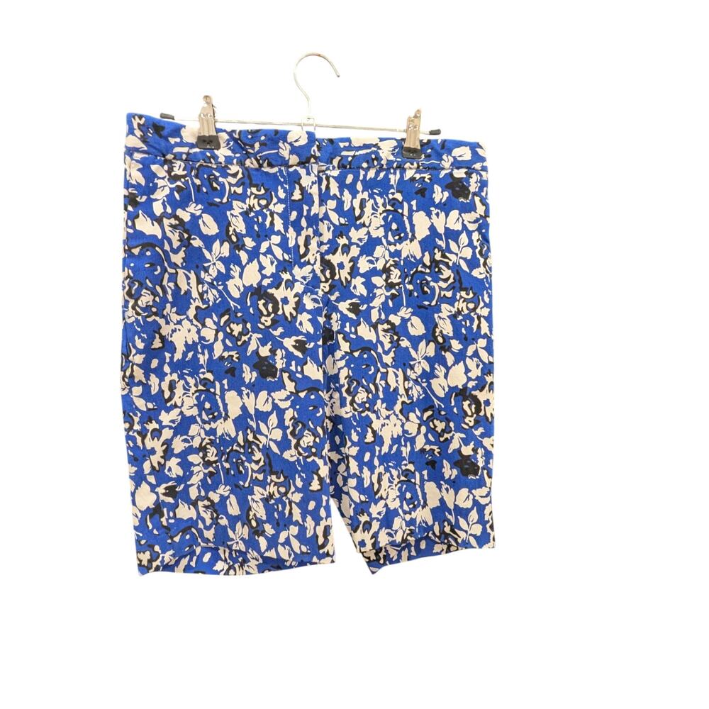 MARIO SERRANI Women’s Blue Floral Shorts – Size Medium